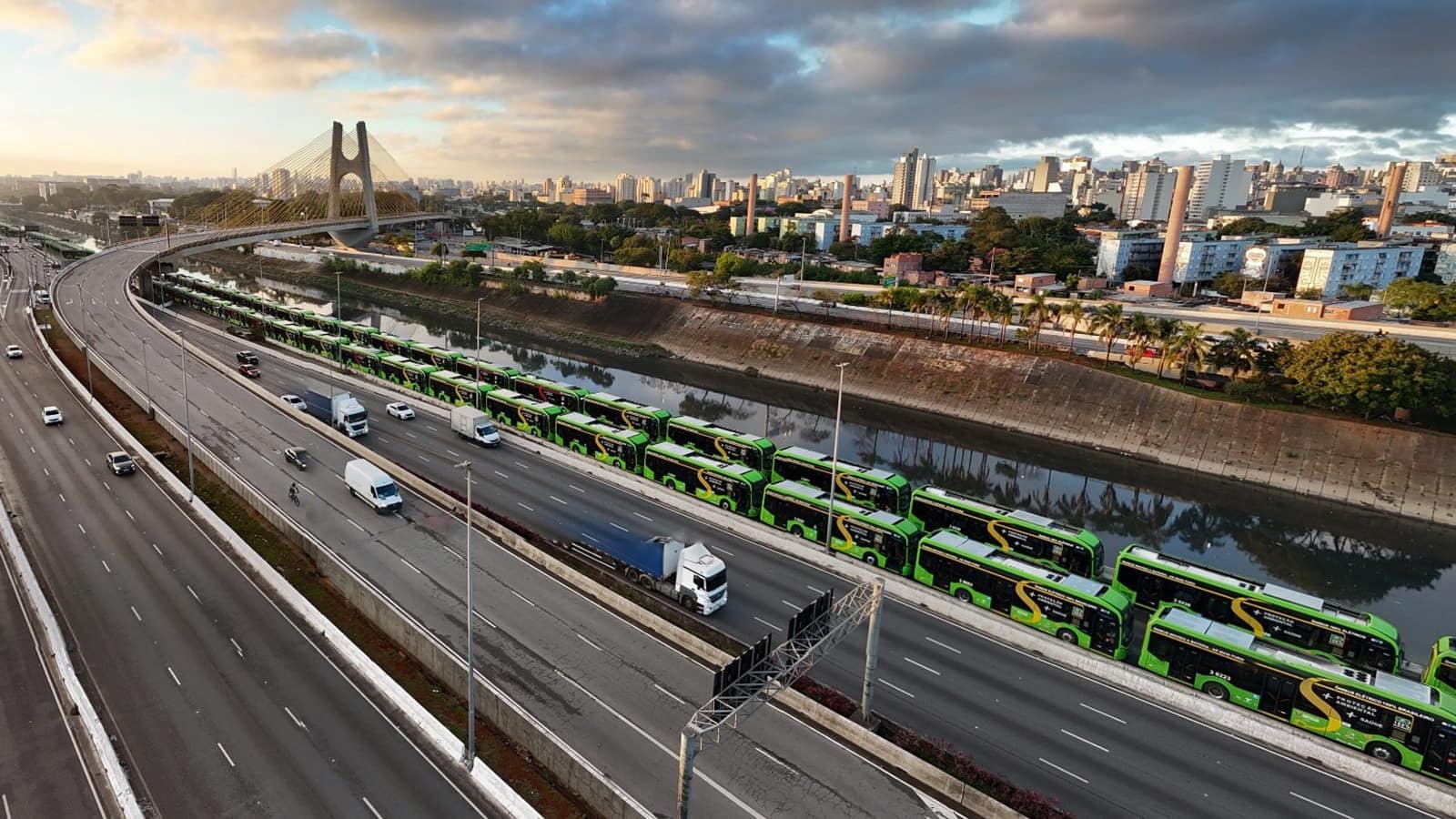Сан-Паулу представляет 265 электронных автобусов BYD в рамках поставки 500 единиц